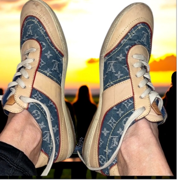 Louis Vuitton Blue and Beige Sneakers - Picture 3 of 7
